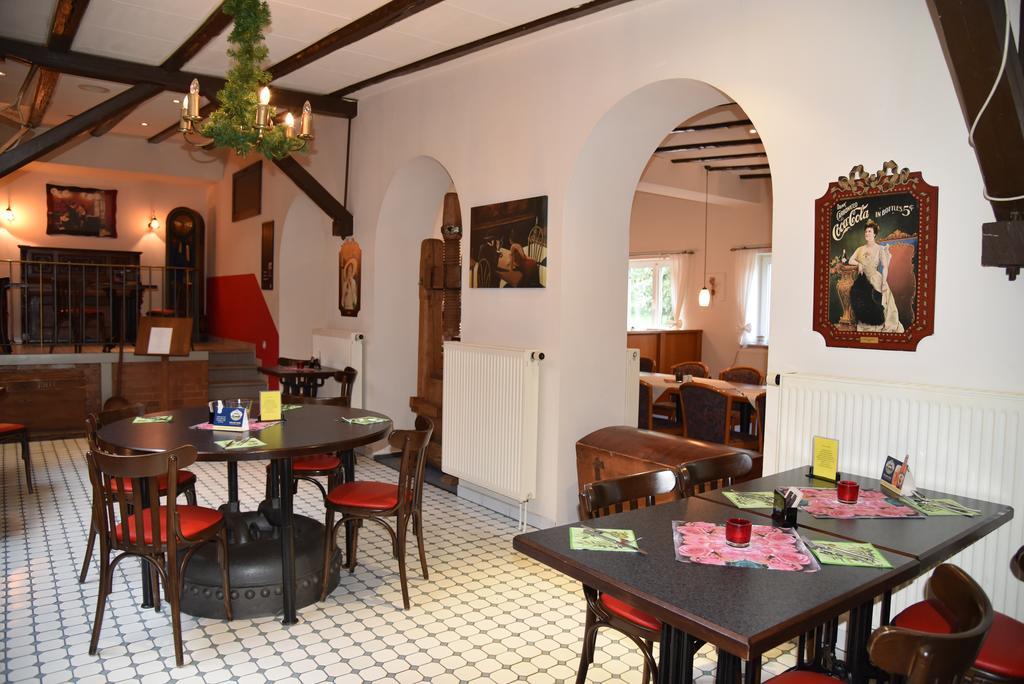 Hotel An Der Alten Porzelline 伦韦格地区诺伊豪斯 外观 照片